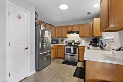 3505 Throughbrook Court, Greensboro, NC 27405 - Photo 14