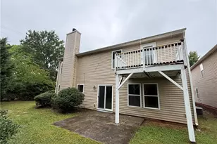 4209 Oak Pointe Dr, Winston-Salem, NC 27105 - Photo 2