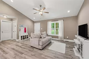 344 Springs Grove Ln, Thomasville, NC 27360 - Photo 4
