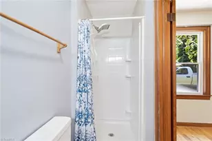 2113 Brookhurst St, Winston-Salem, NC 27106 - Photo 22