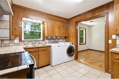 2113 Brookhurst Street, Winston-Salem, NC 27106 - Photo 14