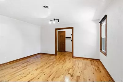 2113 Brookhurst Street, Winston-Salem, NC 27106 - Photo 8