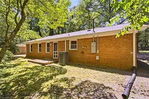2113 Brookhurst St, Winston-Salem, NC 27106 - Photo 4