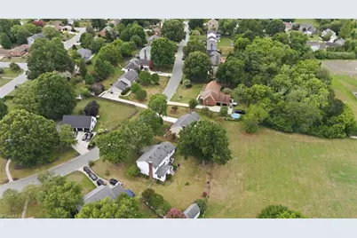 3815 Oak Forest Drive, High Point, NC 27265 - Photo 44