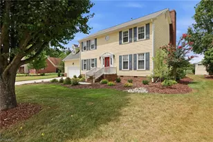 3815 Oak Forest Dr, High Point, NC 27265 - Photo 4