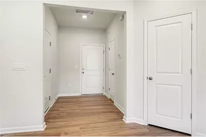 1521 Allegheny  River Street, Greensboro, NC 27405 - Photo 8