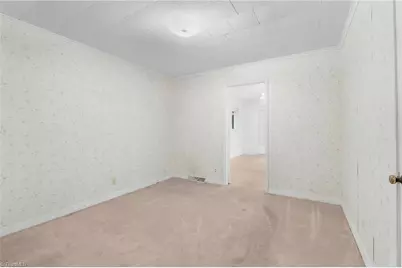 603 Duke Street, Thomasville, NC 27360 - Photo 16