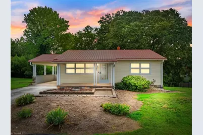 603 Duke Street, Thomasville, NC 27360 - Photo 1