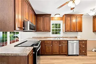 813 Hillcrest Dr, Gibsonville, NC 27249 - Photo 28