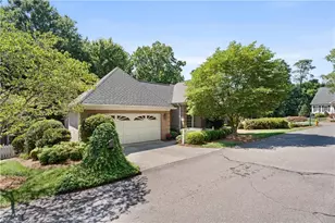 237 Village Green Square, Winston-Salem, NC 27104 - Photo 4