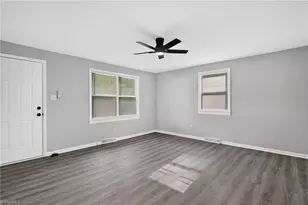918 Beaumont Ave, High Point, NC 27260 - Photo 6