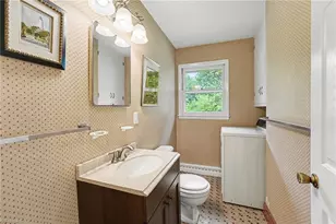 1004 Onslow Dr, Greensboro, NC 27408 - Photo 16