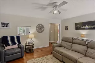 228 Barrington Pl, Winston-Salem, NC 27104 - Photo 10