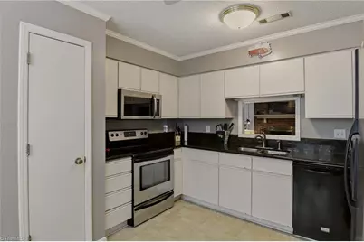 228 Barrington Place, Winston-Salem, NC 27104 - Photo 14