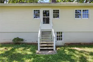 106 Sunset Dr, Boonville, NC 27011 - Photo 8
