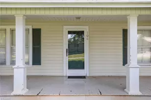 106 Sunset Dr, Boonville, NC 27011 - Photo 4