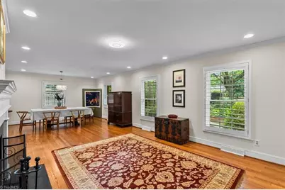 802 Kemp Road W, Greensboro, NC 27410 - Photo 6