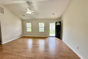 111 Dundee Ct, Maiden, NC 28650 - Photo 8