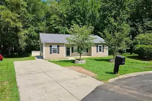 111 Dundee Ct, Maiden, NC 28650 - Photo 1