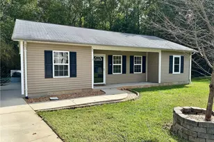 111 Dundee Ct, Maiden, NC 28650 - Photo 2