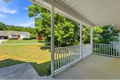 611 Rockwood Drive, Graham, NC 27253 - Photo 4