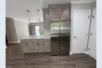 575 Ridgehaven Drive, Winston-Salem, NC 27104 - Photo 8