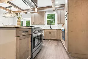 4814 Selwyn Dr, Winston-Salem, NC 27104 - Photo 12