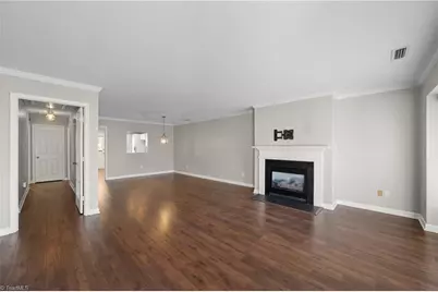 203 W Bank Street, Winston-Salem, NC 27101 - Photo 6
