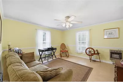 410 W Lee Street, Mebane, NC 27302 - Photo 4