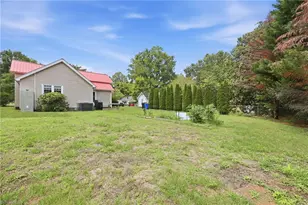 410 W Lee St, Mebane, NC 27302 - Photo 22