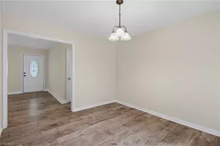 150 Meadow Wood Dr, Thomasville, NC 27360 - Photo 6