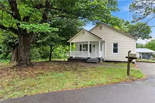 119 Osborne St, Jonesville, NC 28642 - Photo 2