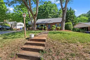 1249 Wedgewood Dr, Winston-Salem, NC 27103 - Photo 4