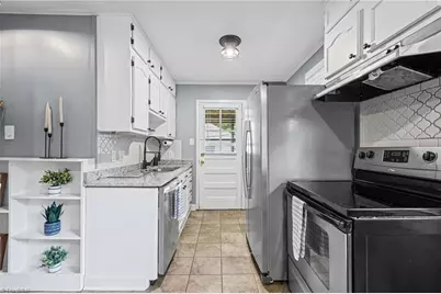 2416 Parkway Drive, Winston-Salem, NC 27103 - Photo 16