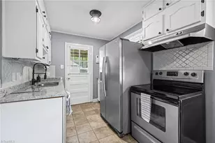 2416 Parkway Dr, Winston-Salem, NC 27103 - Photo 12