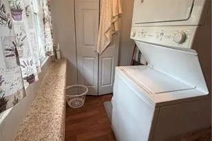 409 E Oak St, Mount Airy, NC 27030 - Photo 10