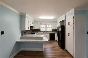 364 Sherwood Forest Dr, North Wilkesboro, NC 28659 - Photo 6