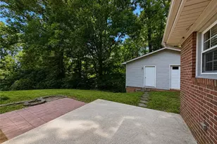 364 Sherwood Forest Dr, North Wilkesboro, NC 28659 - Photo 20