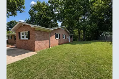 364 Sherwood Forest Drive, North Wilkesboro, NC 28659 - Photo 22