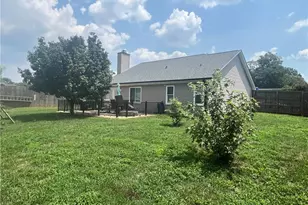 4321 Oak Glen Dr, Winston-Salem, NC 27107 - Photo 4