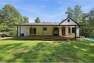 160 Puck Lane, Thomasville, NC 27360 - Photo 32