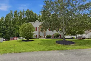 120 Hazelwood Ct, Lexington, NC 27295 - Photo 2