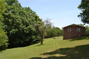 9230 Nc Hwy 704, Madison, NC 27025 - Photo 30