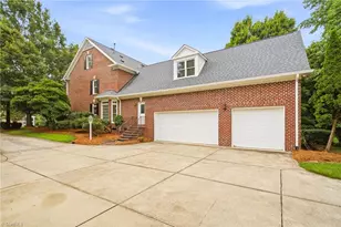 5605 Wildrose Dr, Greensboro, NC 27410 - Photo 44