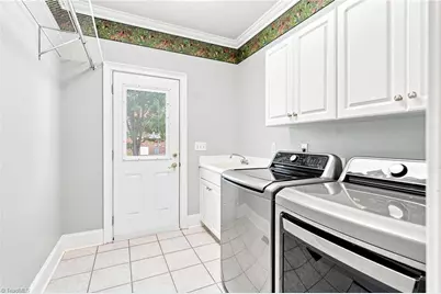 5605 Wildrose Drive, Greensboro, NC 27410 - Photo 30