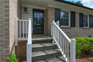 2306 Cherokee Dr, Greensboro, NC 27408 - Photo 4