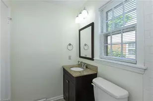 2306 Cherokee Dr, Greensboro, NC 27408 - Photo 20