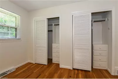 2306 Cherokee Drive, Greensboro, NC 27408 - Photo 24