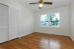 2306 Cherokee Dr, Greensboro, NC 27408 - Photo 16