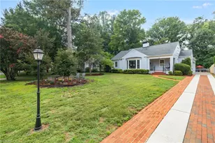 123 Beverly Pl, Greensboro, NC 27403 - Photo 4